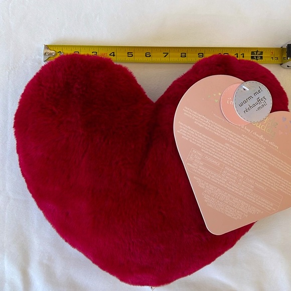 Snuggle Buddy Heat & Hug Super Soft Australia Dark Red Heart Pillow - Picture 13 of 16